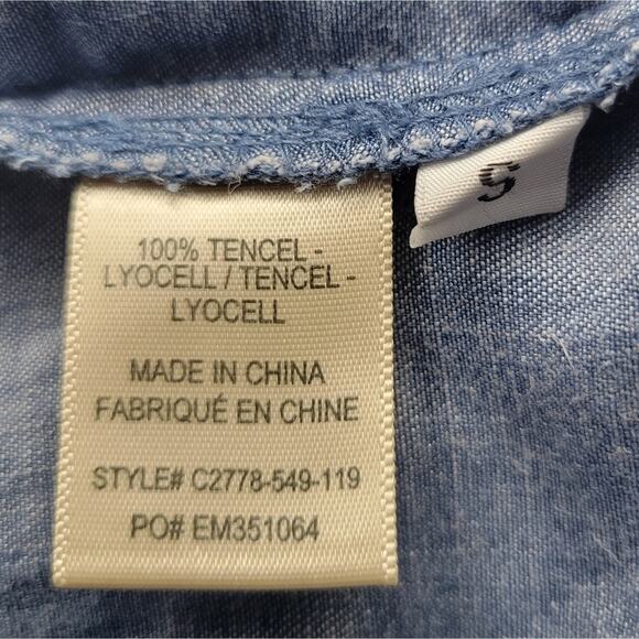 Cloth & Stone Chambray Denim Blouse V-Neck Size Small - Picture 6 of 6
